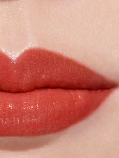 A Hydrating Tinted Lip Balm That Offers Buildable Colour For Better-Looking Lips, Day After Day