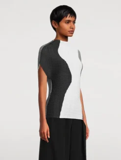 Abstract Tint Pleats Top