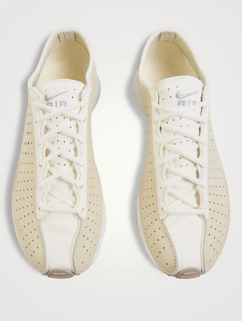 Air Superfly Sneakers