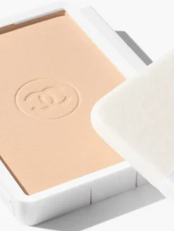 Brightening Compact Foundation