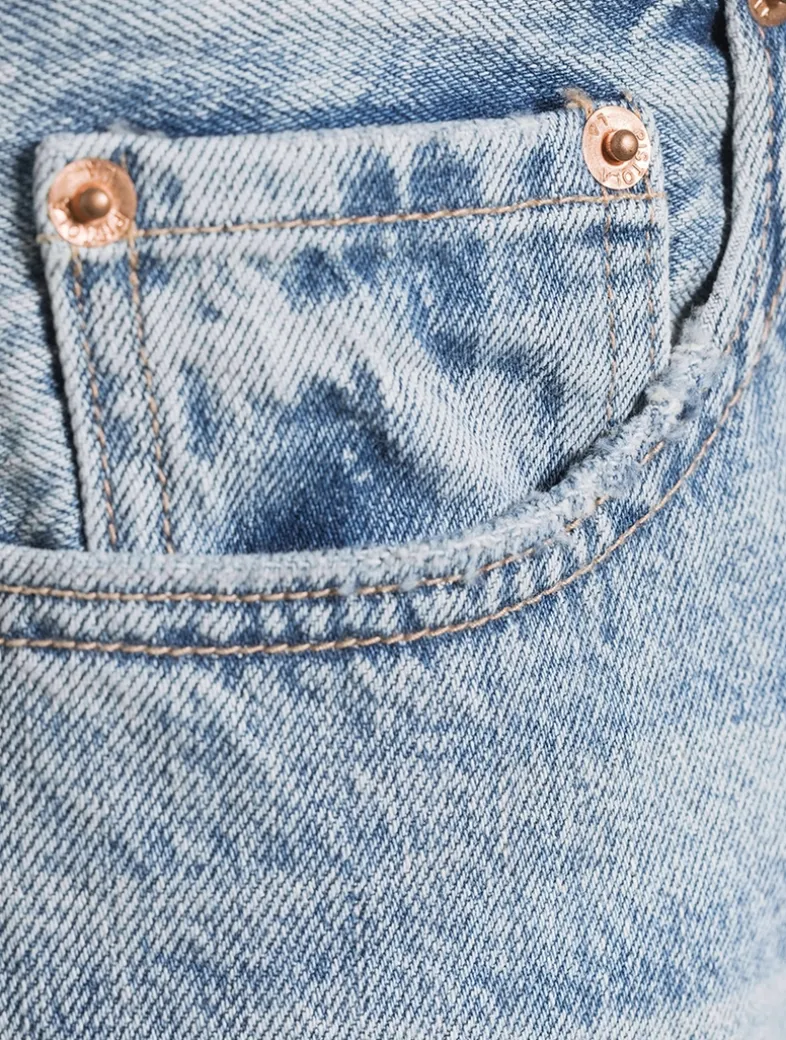 Cassie Straight-Leg Jeans