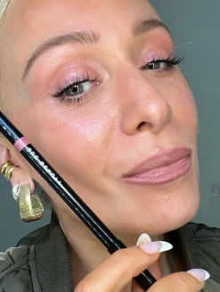 Creamy Lip Define Pencil