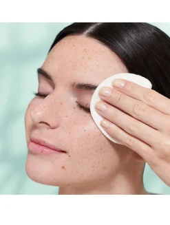 Dual-Phase Makeup Remover For Eyes