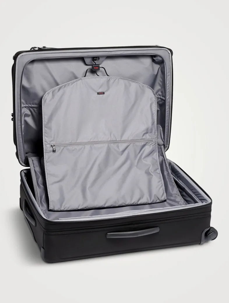 Extended Trip Expandable Four-Wheel Packing Case