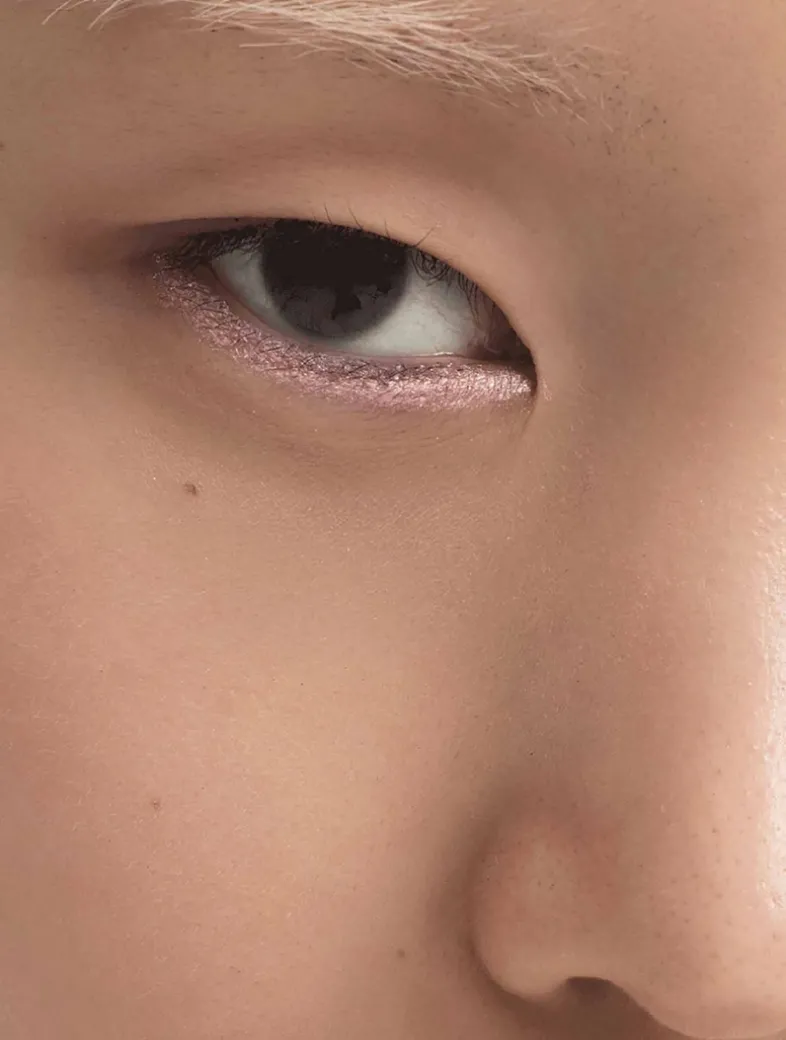 EyeWear Eyeshadow Stick