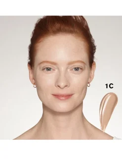 Futurist Soft Touch Brightening Skincealer Concealer