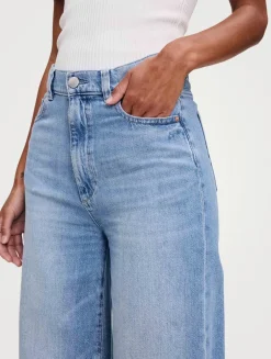 Hepburn Wide-Leg Jeans