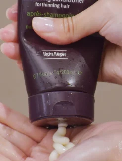 Invati Ultra Advanced™ Thickening Conditioner - Light