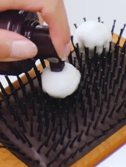 Invati Ultra Advanced™ Thickening Foam