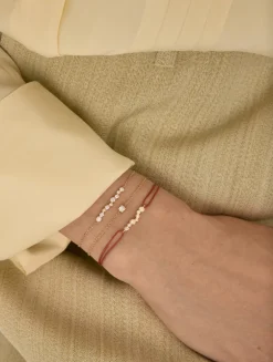 18K Gold Round Drop Bracelet