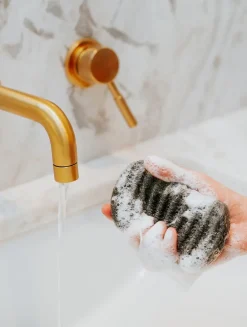 Konjac Bamboo Charcoal Body Sponge