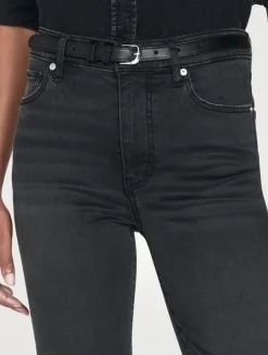 Le Sleek Straight Jeans