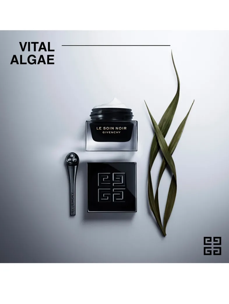 Le Soin Noir Eye Cream