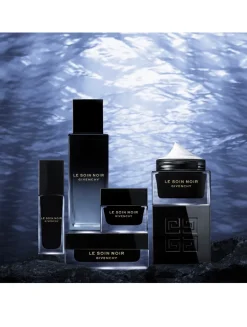 Le Soin Noir Lotion Essence