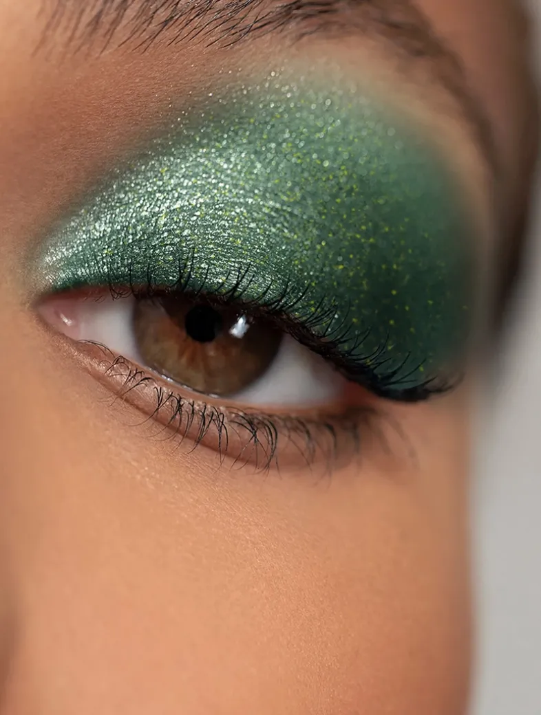 Lid Lustre Shimmering Eyeshadow Pot