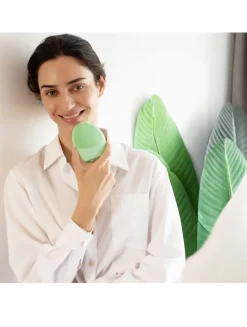 LUNA™ 4 Facial Cleansing & Firming Massage for Combination Skin