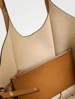 Medium T Timeless Leather Shopping Bag