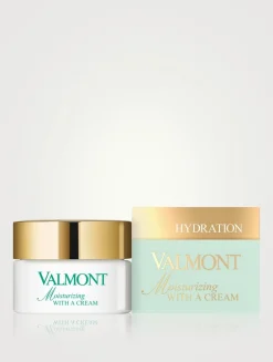 Moisturizing With A Cream Rich Thirst-Quenching Cream