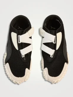 Mostro Mesh Sneakers