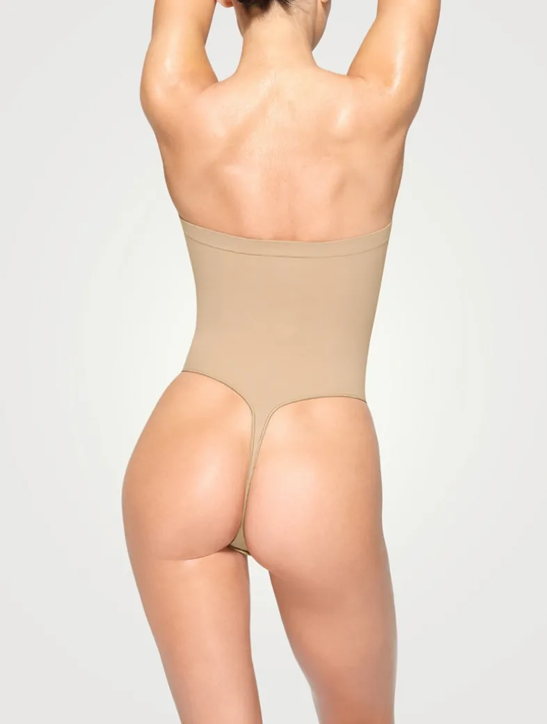 Seamless Sculpt Strapless Thong Bodysuit