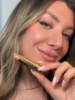 Signature Gold Lip Collection