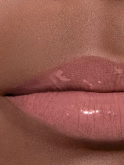 Ultra Wear Liquid Lip Colour