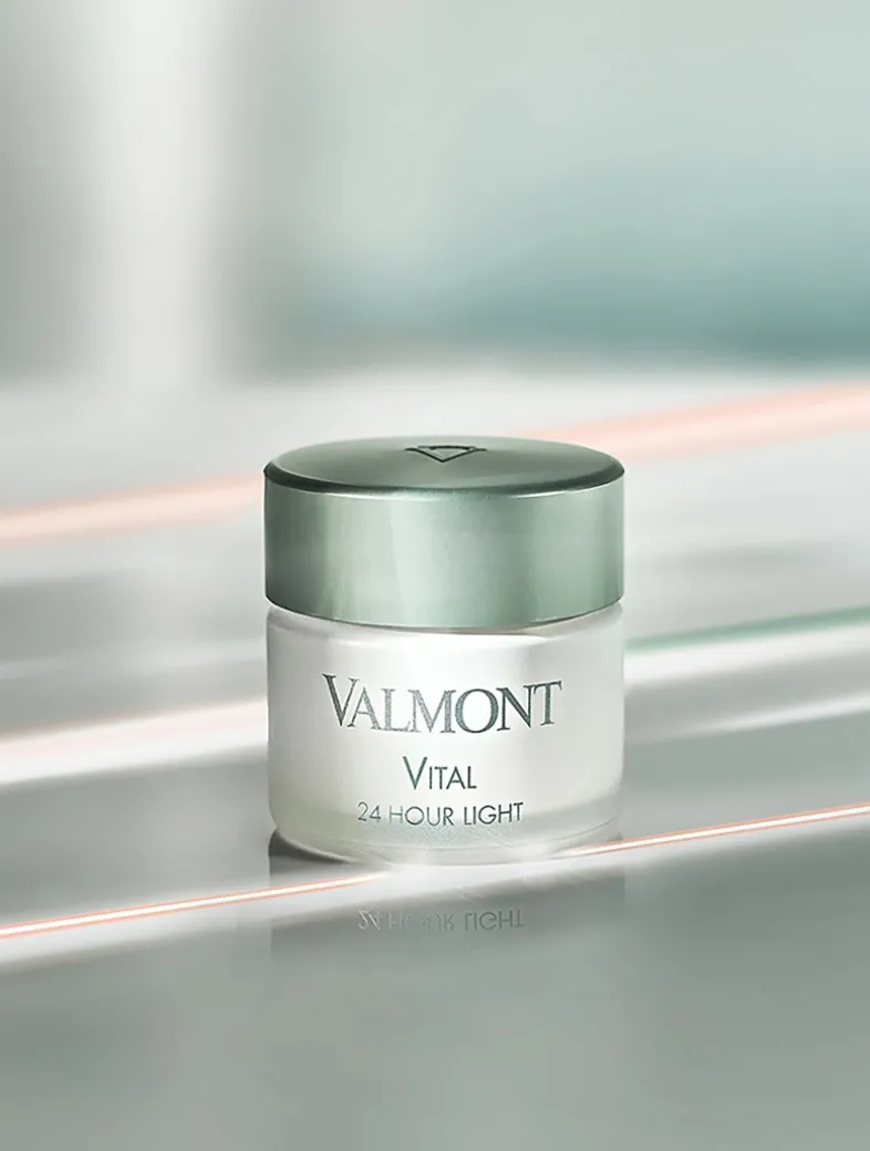 Vital 24 Hour Light Cream